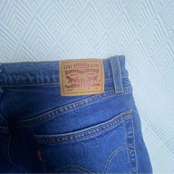 Women’s Straight Leg Boot Cut Mid Wasted 501 Levi Jeans Sz 28 L32 - Picture 3 of 7